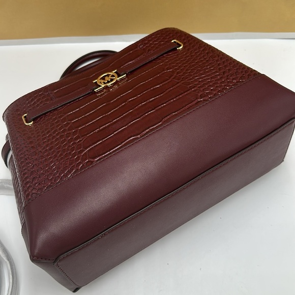 NWT MICHAEL MICHAEL KORS Reed
Large Croc-Embossed Leather Belted
Satchel Oxblood - Picture 16 of 16